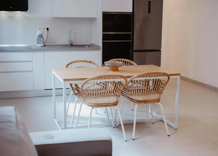 Las Canteras Beach Suites